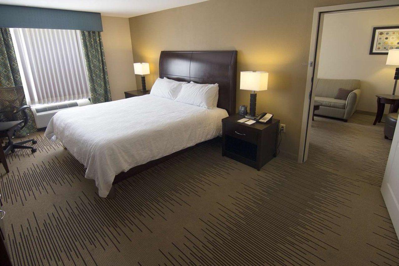 Hilton Garden Inn Cincinnati/Мейсън Екстериор снимка