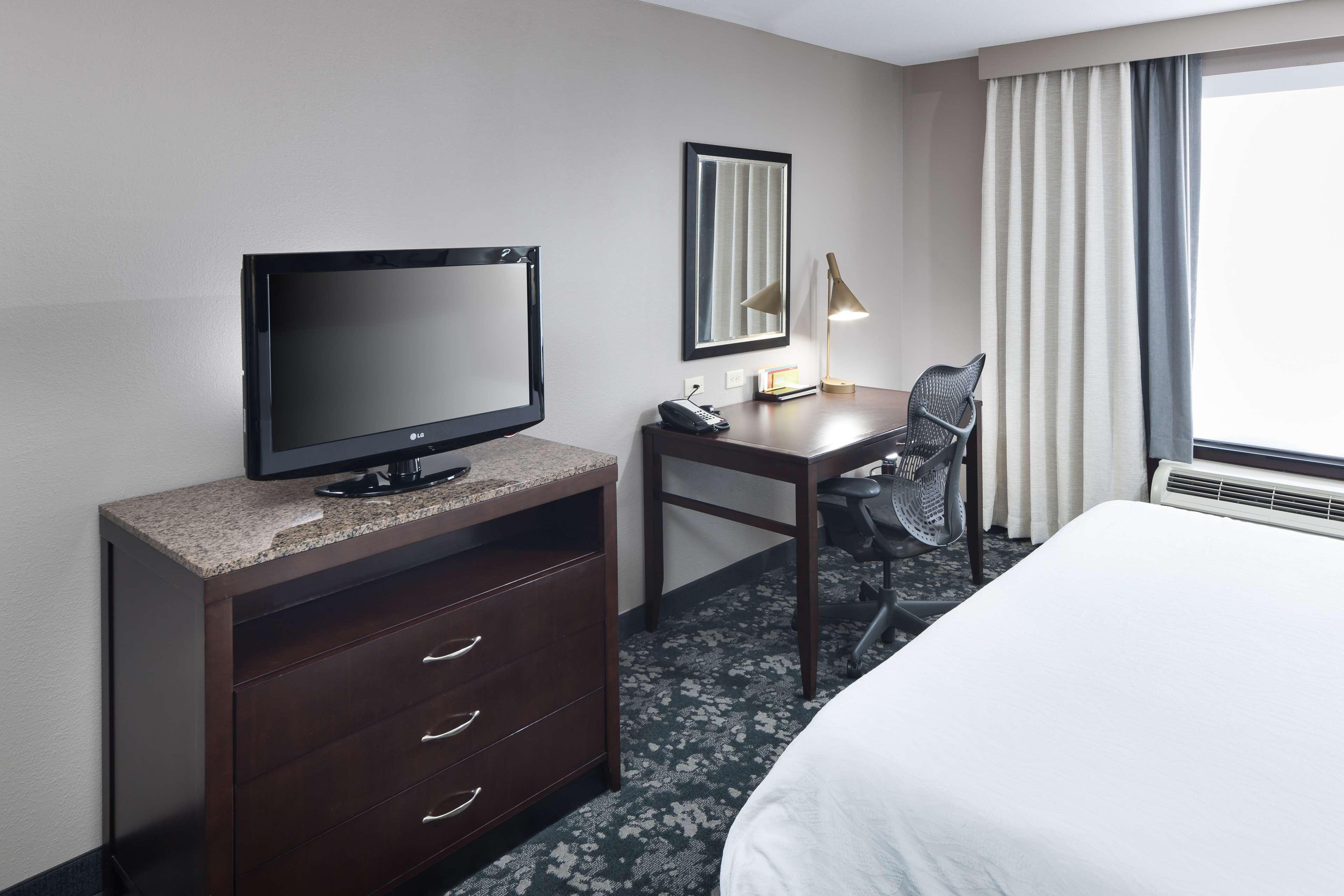 Hilton Garden Inn Cincinnati/Мейсън Екстериор снимка