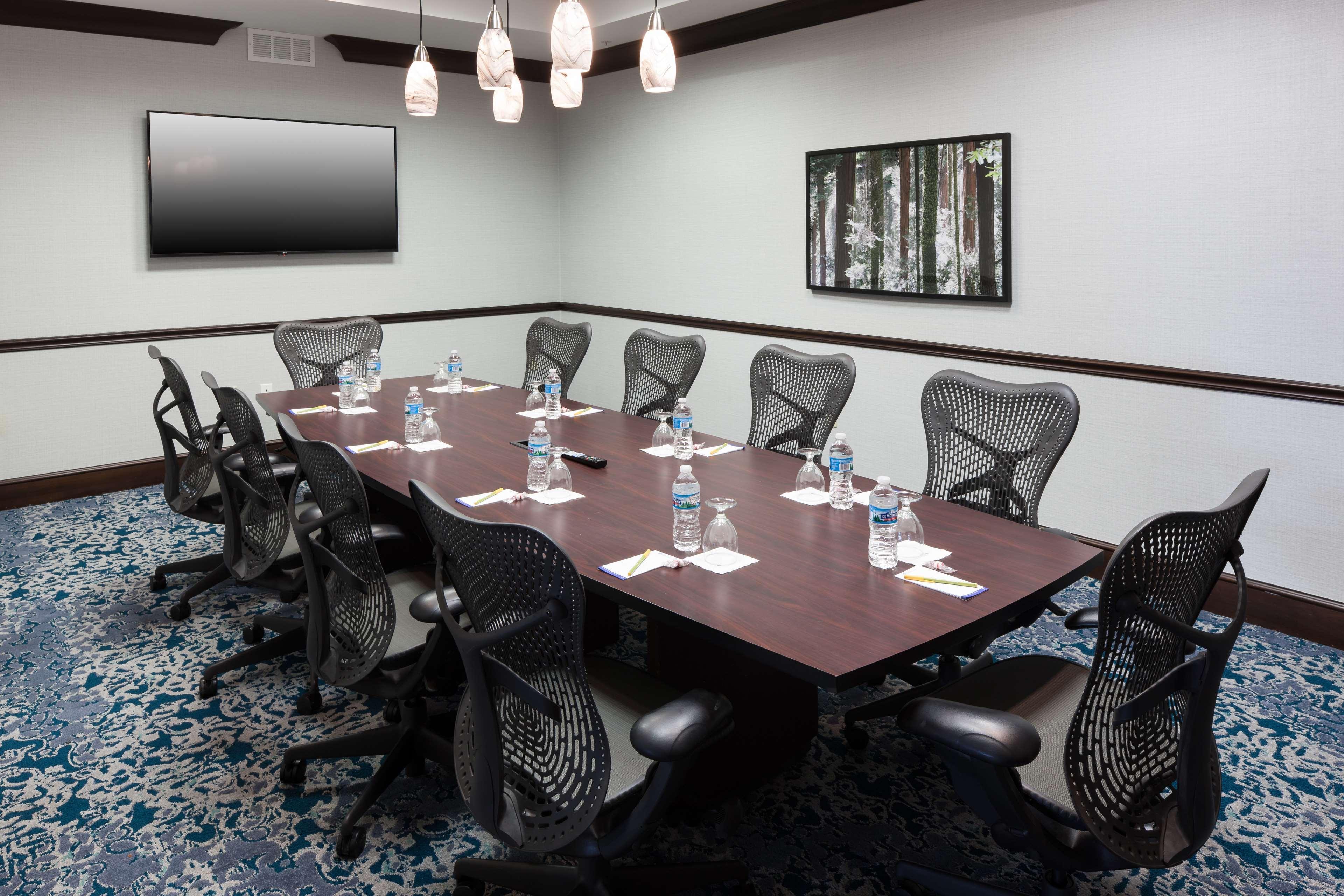 Hilton Garden Inn Cincinnati/Мейсън Екстериор снимка
