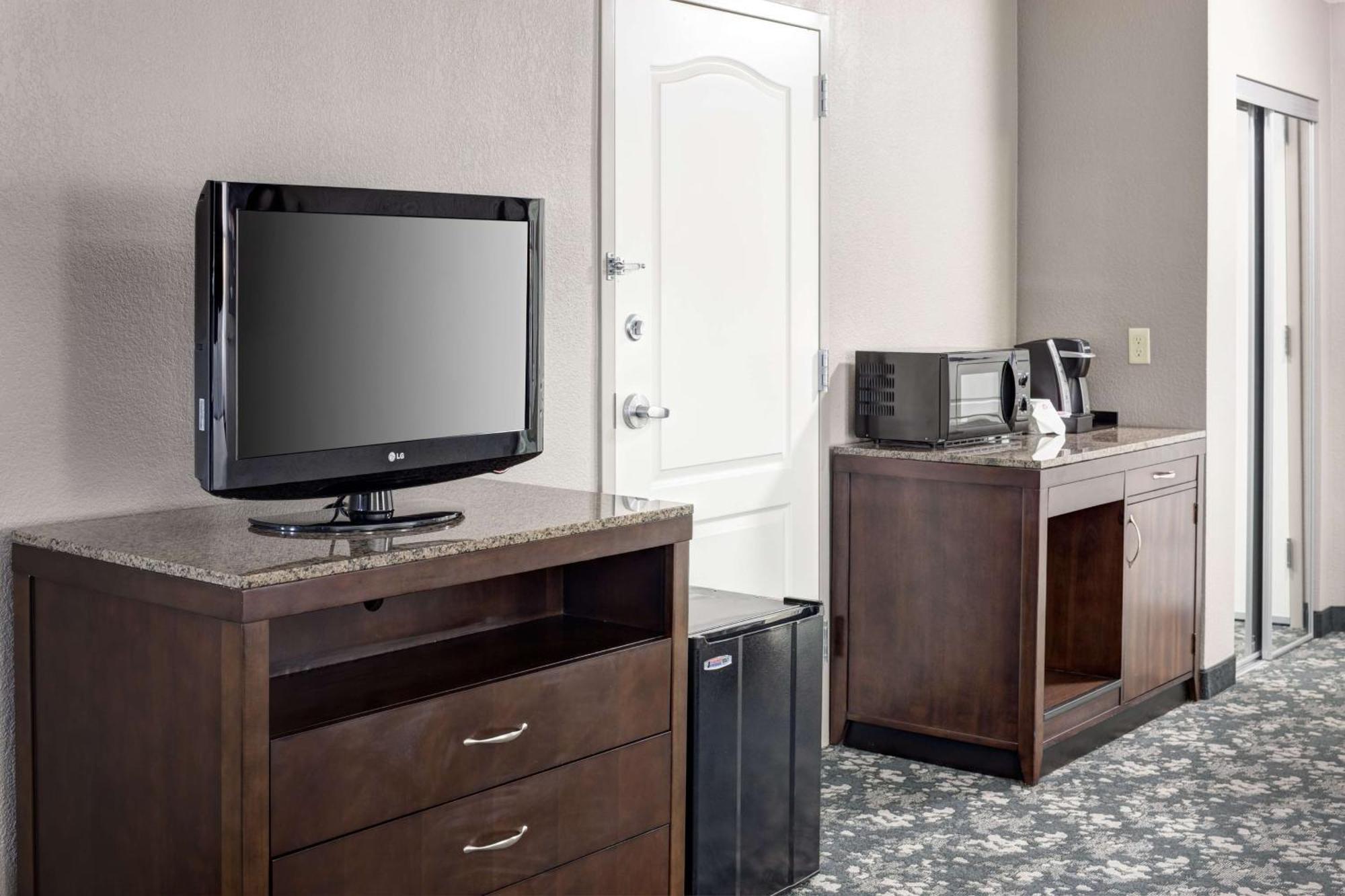 Hilton Garden Inn Cincinnati/Мейсън Екстериор снимка