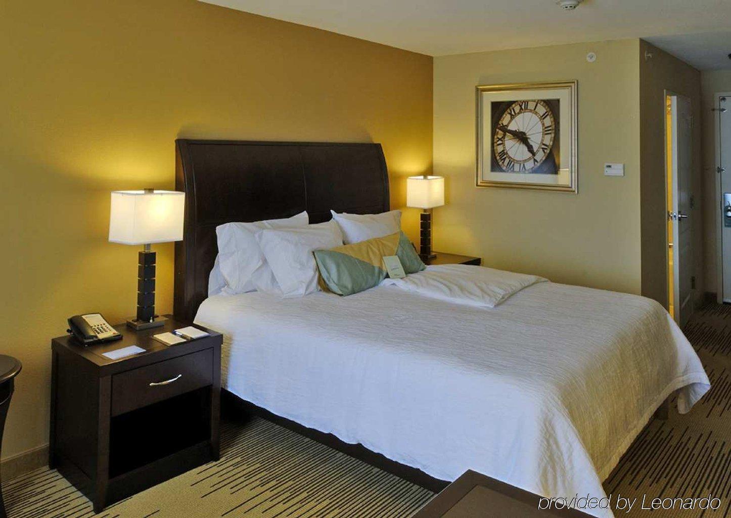 Hilton Garden Inn Cincinnati/Мейсън Стая снимка